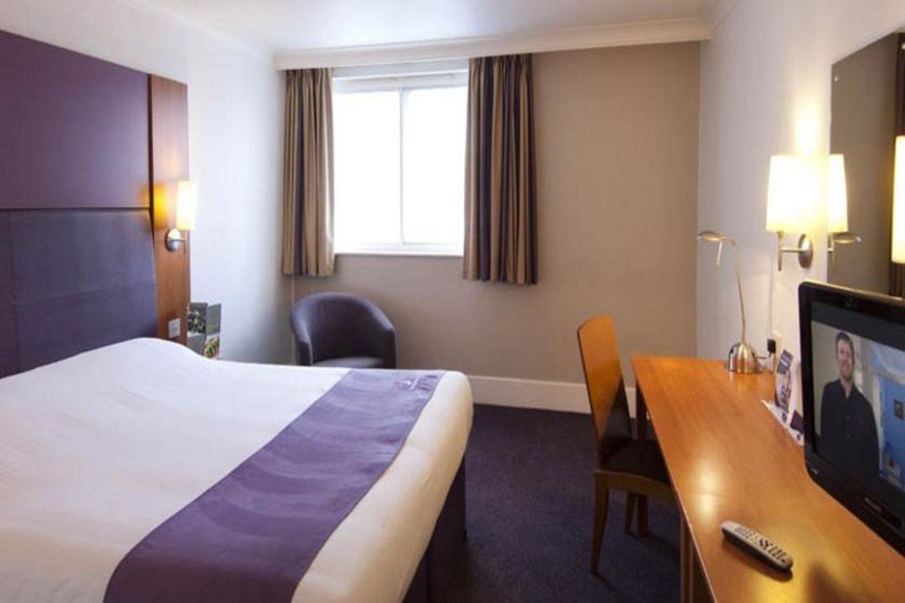 Premier Inn Melton Mowbray Bagian luar foto